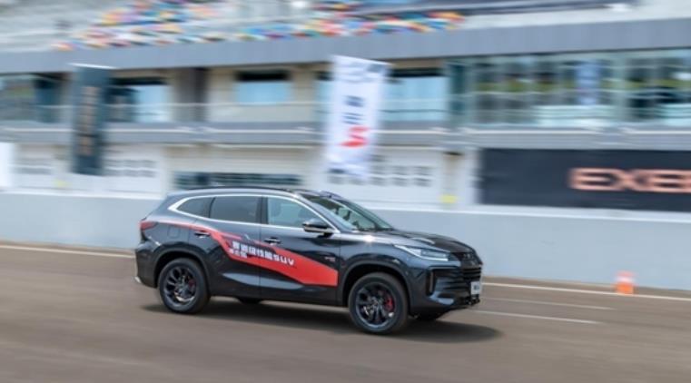 创6秒破百、85.9km/h麋鹿成绩，星途凌云S不负“赛道级性能SUV”之名