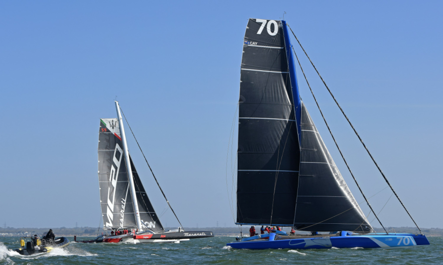 破纪录加冕 “玛莎拉蒂号”Multi 70三体帆船携手索迪尼船长再夺桂冠656.png