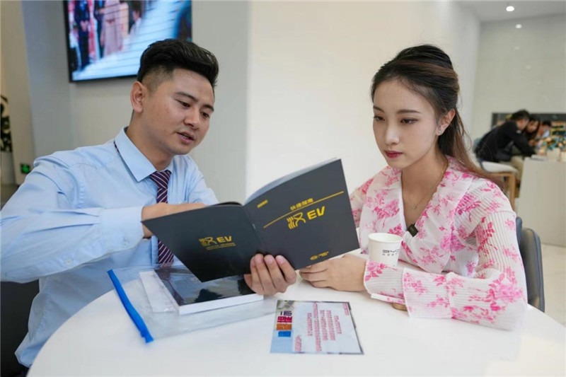 探店比亚迪，BBA也就这服务水平
