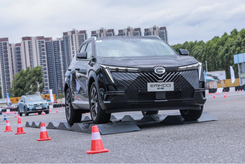 【新闻稿】0-60kmh加速3.9秒，麋鹿测试78kmh，传祺影酷尽显极致操控实力-0812(1)1635.png